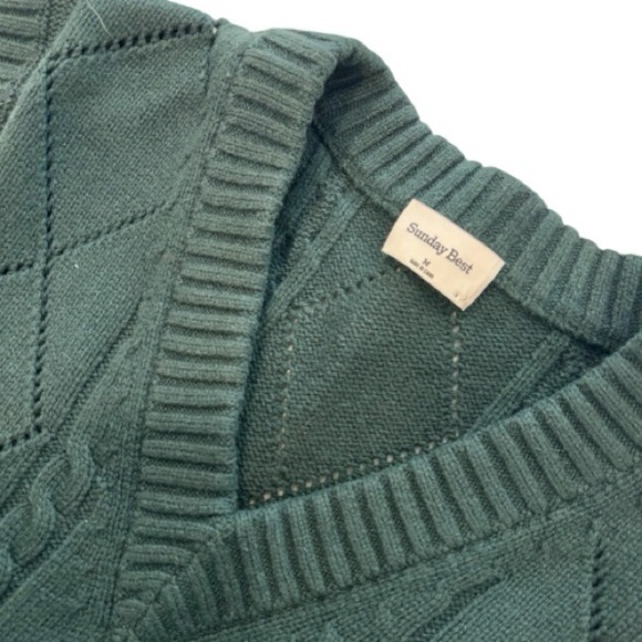 Aritzia Sunday Best Winston Sweater Vest Merino Wool Blend Size Medium - Picture 6 of 9